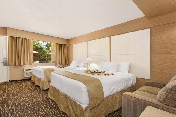 Ocean Beach Palace image 27